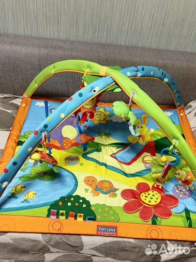 Развивающий коврик tiny love