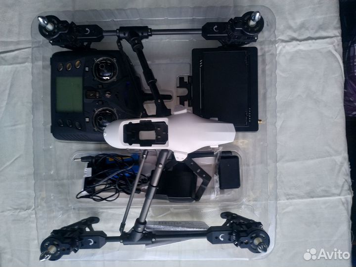 Радиоуправляемый квадрокоптер WL Toys Q333A FPV RT