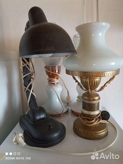 Лампа настольная