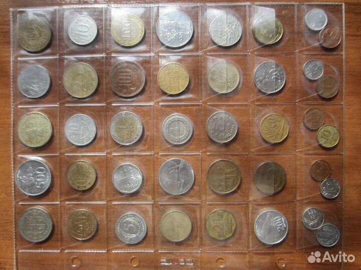 Коллекция 40 иностранных монет