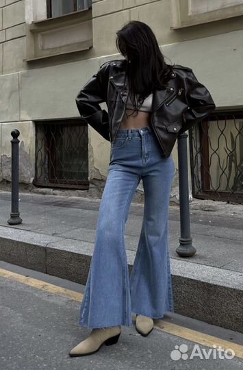 Джинсы клеш женские