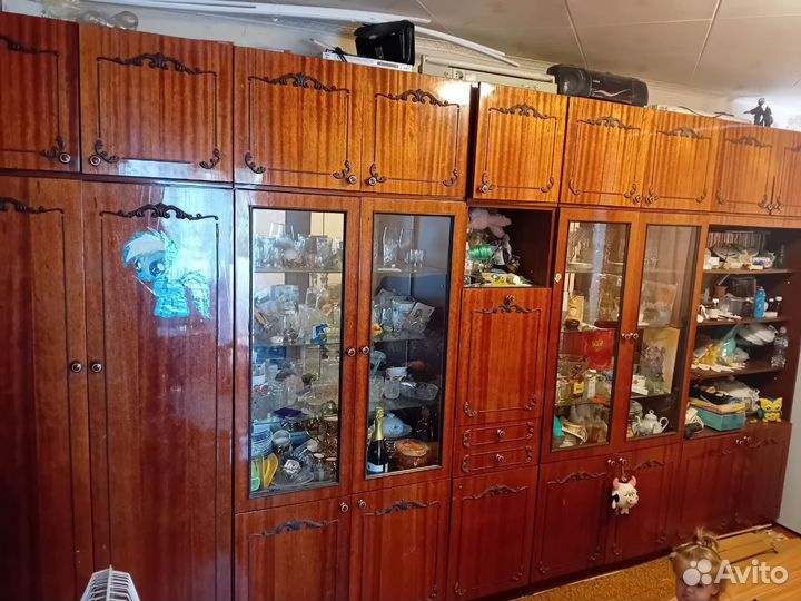 Стенка в гостиную бу