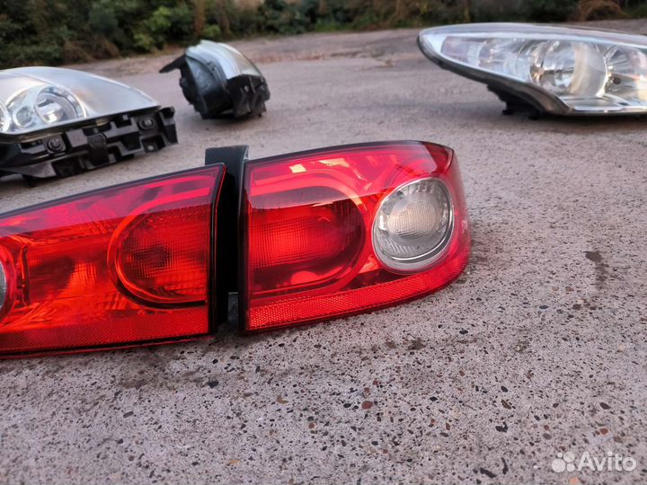 Renault Laguna 2 фонари задние комплект
