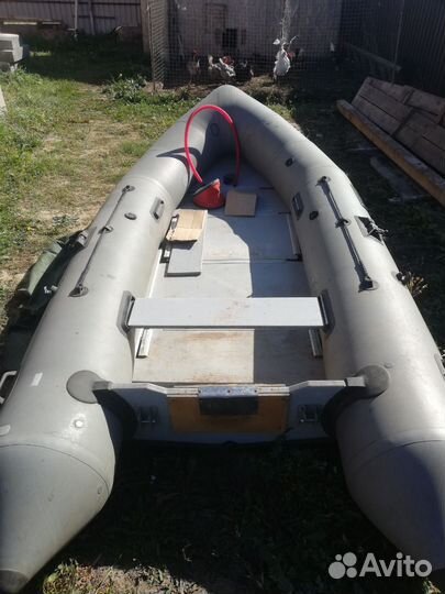 Килевая Моторно гребневая лодка пвх 360