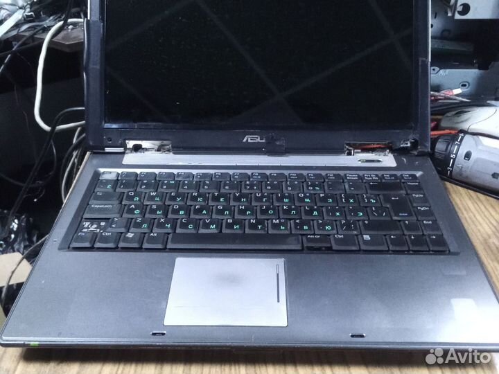 Ноутбук asus