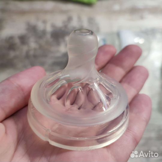 Молокоотсос ручной с контейнерами