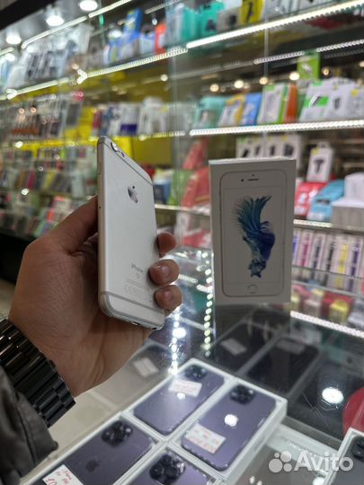 iPhone 6S, 32 ГБ