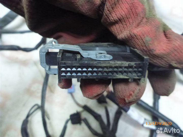 Проводка салона Ford Maverick TM1 AJ6 2005