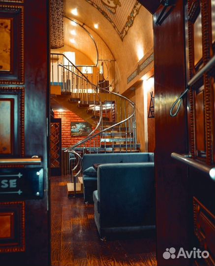 Мойщица посуды