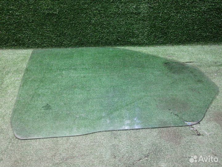 Стекло двери переднее правое Volkswagen