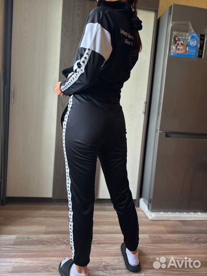 Спортивный костюм kappa