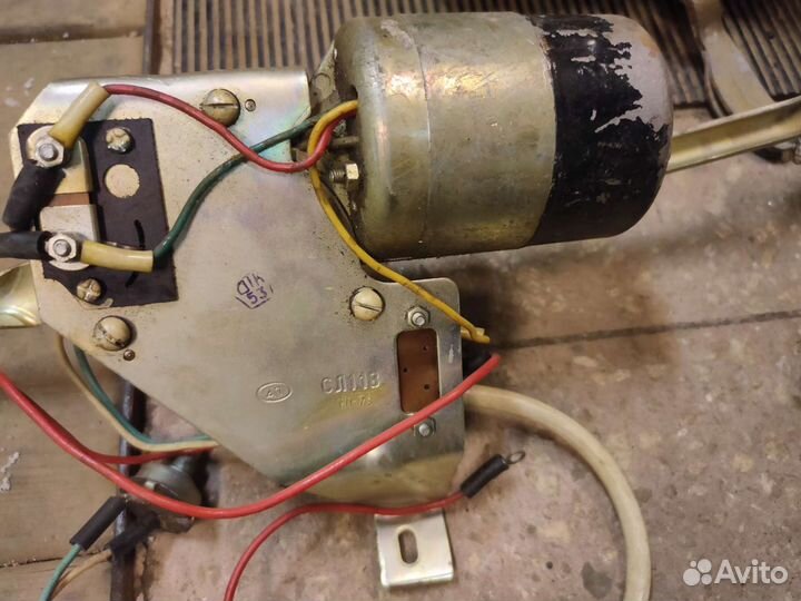 Стеклоочиститель газ-21