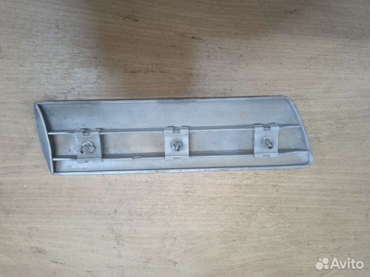 Молдинг переднего крыла Mercedes w210 мерседес 210