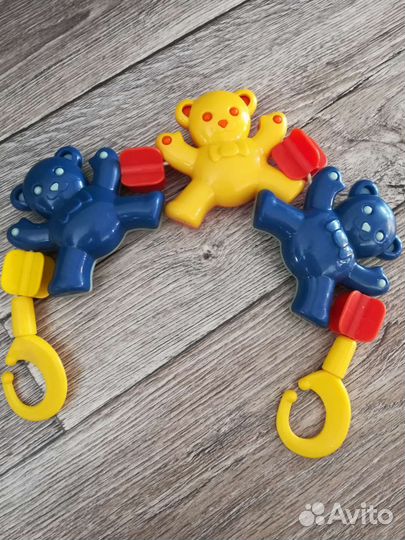 Игрушки подвесные для малыша