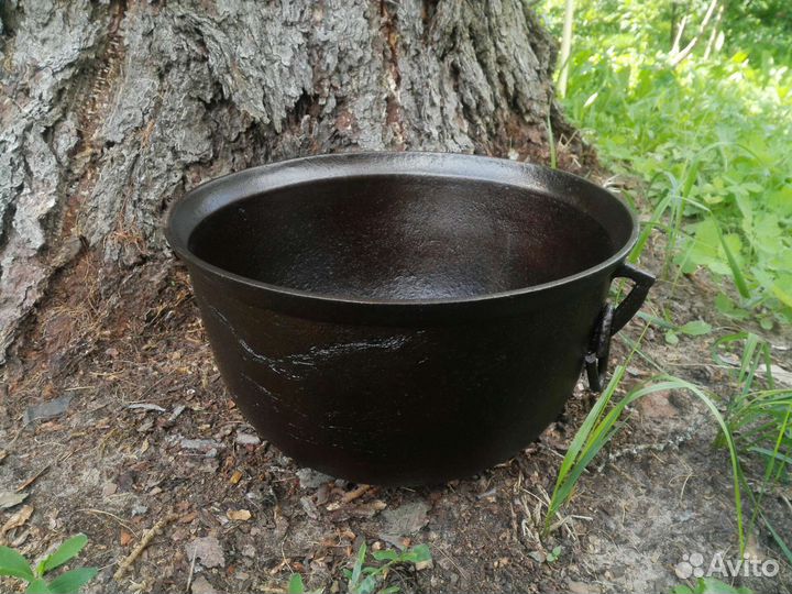 Котелок, казан, чугунный, старинный