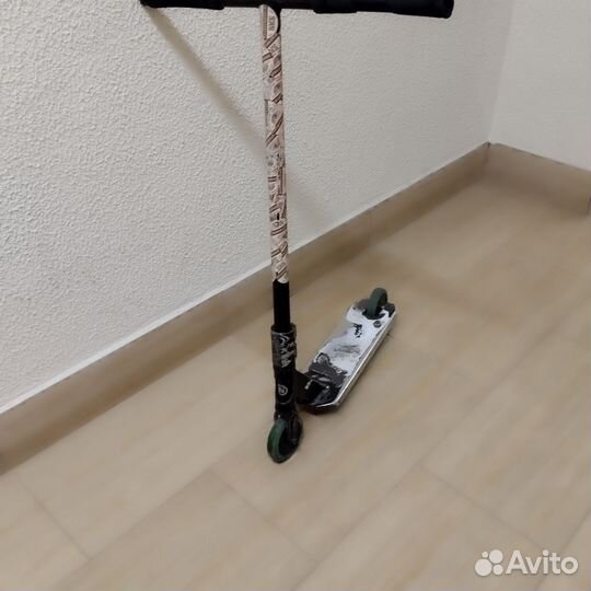 Самокат трюковой hipe h4