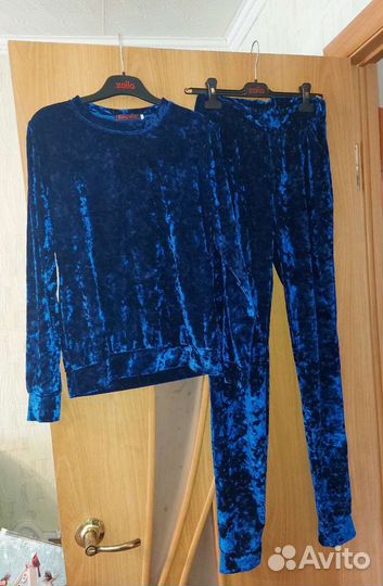 Костюм женский