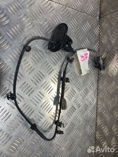 Датчик ABS задний левый Mazda 3 BK