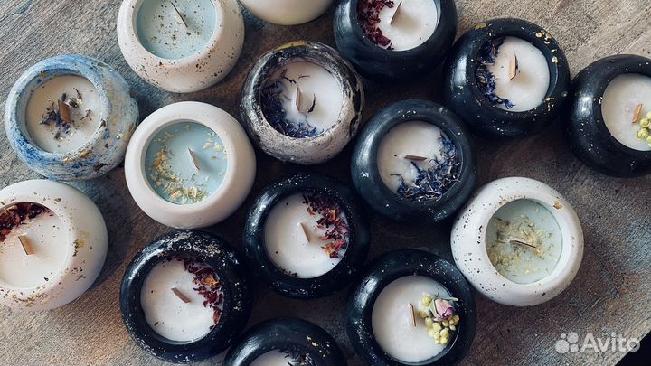 Свеча ручной работы из кокосового воска