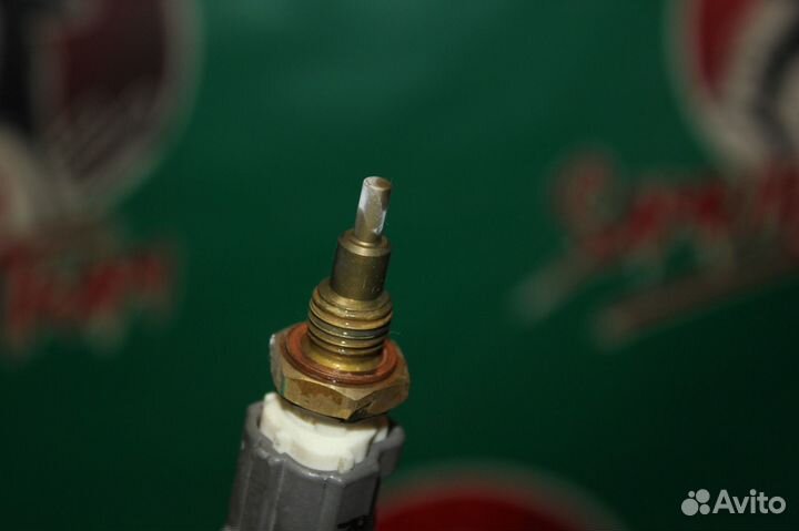 Датчик температуры ож Toyota Avensis AZT250