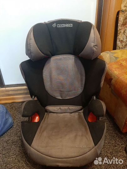Детское автокресло maxi cosi