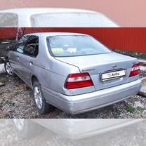 Nissan Bluebird 2.0 AT, 1996, битый, 300 000 км, с пробегом, цена 20 000 руб.