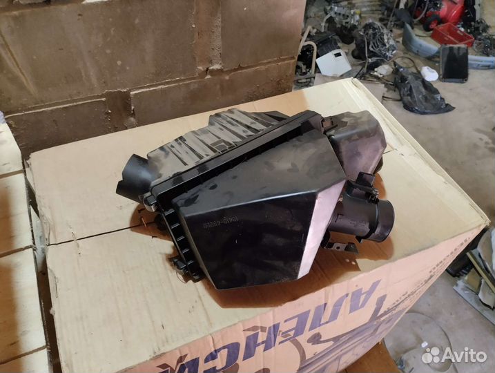 Корпус воздушного фильтра Ford Mondeo 3