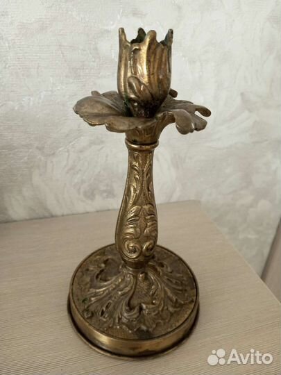 Старинный бронзовый подсвечник