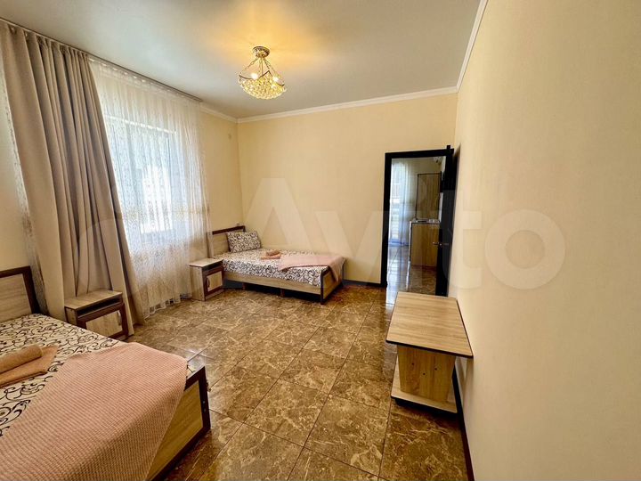 Комната 40 м², 1/3 эт.