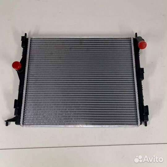 Радиатор системы охлаждения Renault Logan/Sandero
