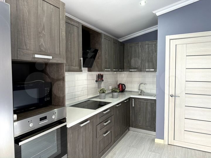 3-к. квартира, 102,4 м², 10/10 эт.