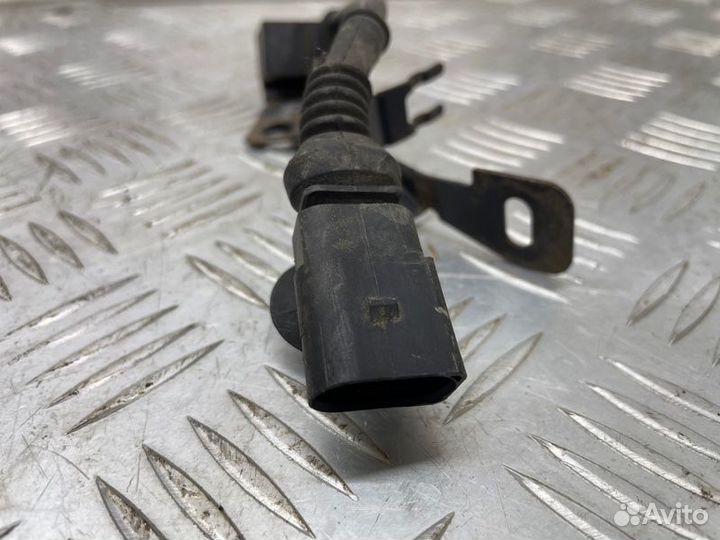 Датчик ускорения Audi A8 седан BFM 2006