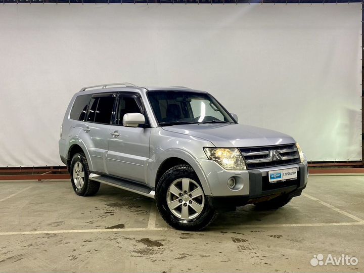 Mitsubishi Pajero 3.2 AT, 2007, 255 507 км