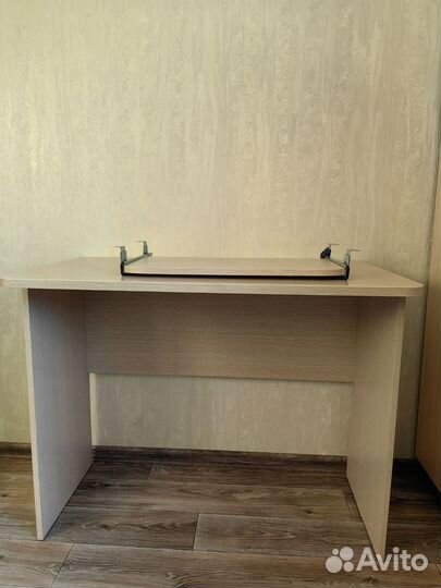 Стол б/у