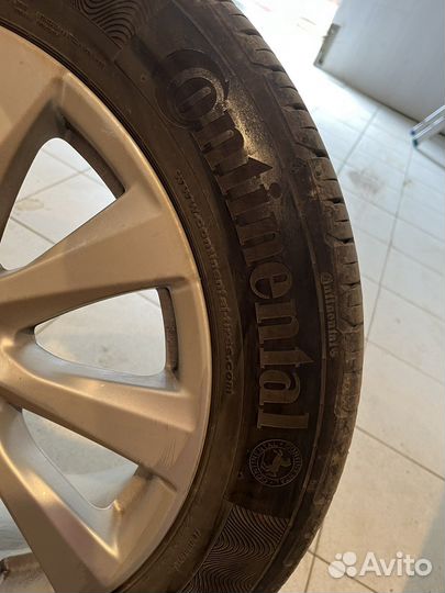 Continental ContiPremiumContact 215/55 R17 94V