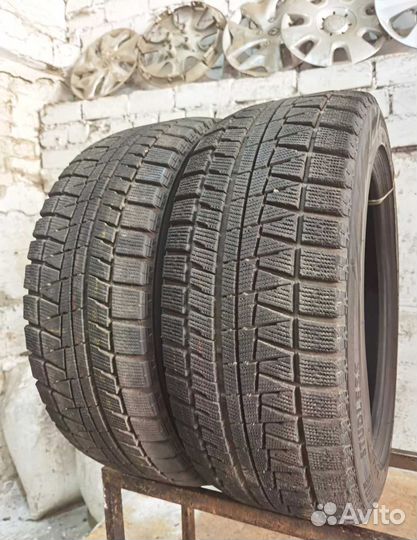 Bridgestone Blizzak Revo GZ 245/45 R17 95Q