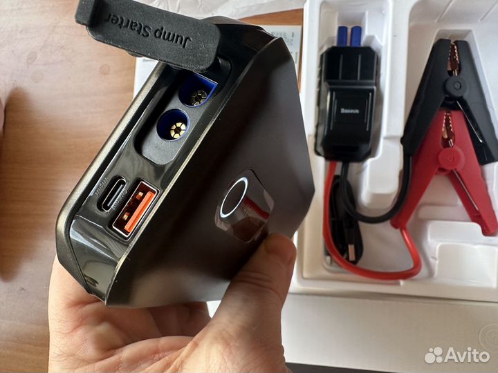 Пусковое устройство для автомобиля Baseus