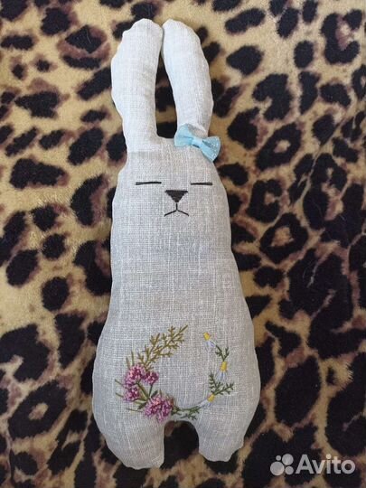 Игрушка ручная работа с вышивкой