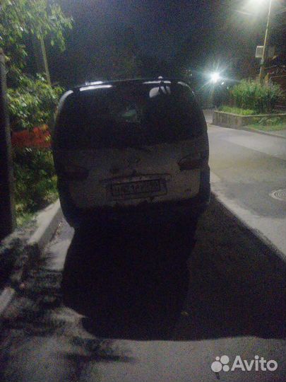 Hyundai Starex цельнометаллический, 2001