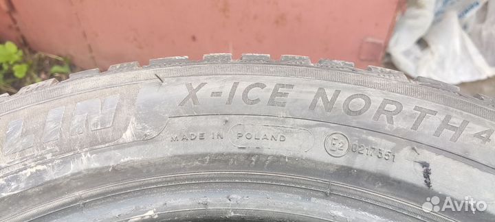 Michelin X-Ice North 4 215/55 R18 99