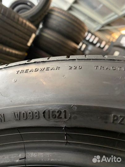 Pirelli P Zero PZ4 315/40 R21