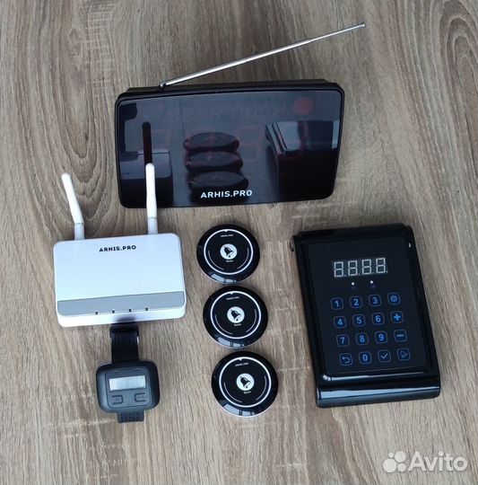 Кнопка вызова официанта комплект с табло и часами