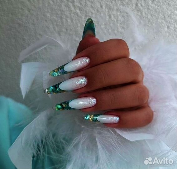 Маникюр, педикюр