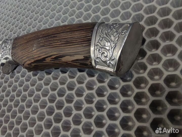 Нож охотничий волк