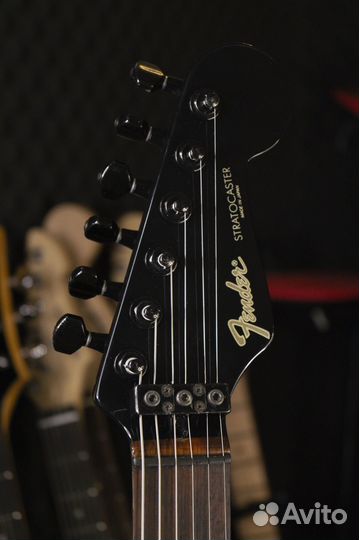 Электрогитара Fender Stratocaster ST-535 Boxer
