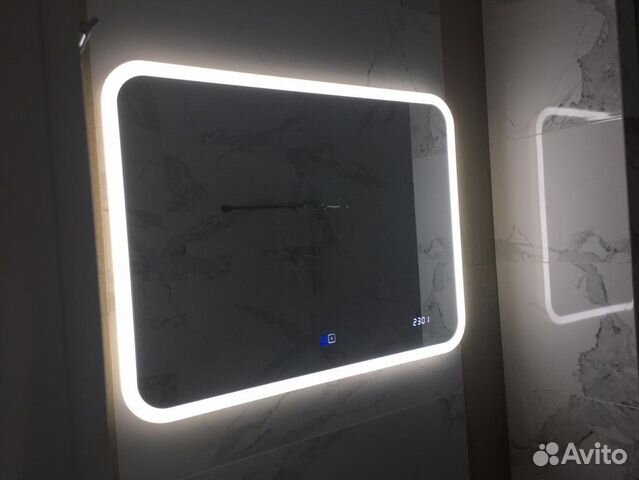 Зеркало в ванную с подсветкой, подогревом и часами