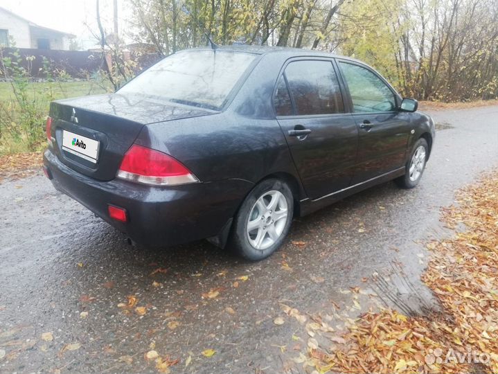 Mitsubishi Lancer 1.6 МТ, 2004, 300 000 км