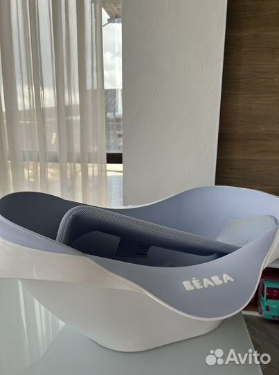 Пеленальный столик с ванночкой beaba