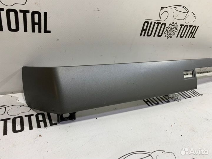 Накладка торпедо Bmw 745 E65 N62B44 2004