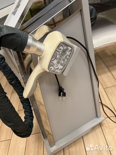 Массажный аппарат